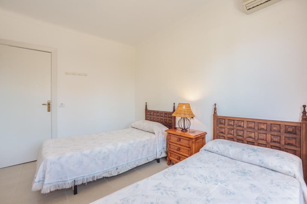 Apartamentos Obrador Colonia de Sant Jordi Chambre photo