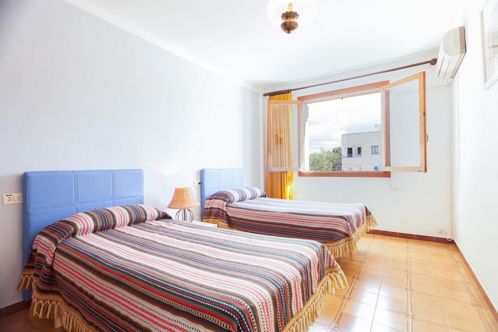 Apartamentos Obrador Colonia de Sant Jordi Chambre photo